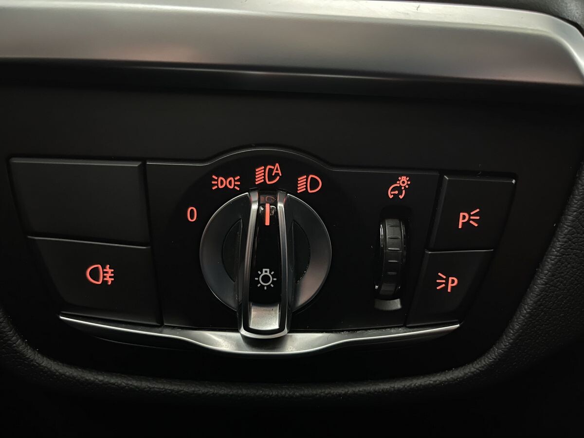 BMW X3 2021 - фото автомобиля