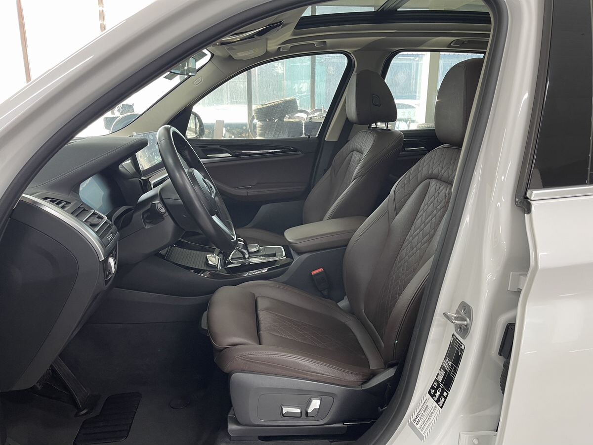 BMW X3 2021 - фото автомобиля
