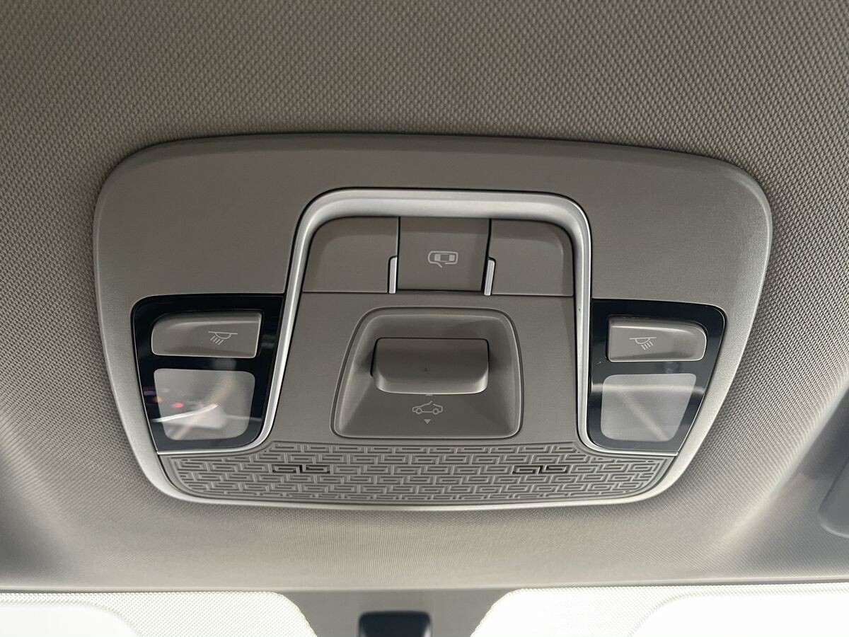 Geely Coolray 2021 - фото автомобиля