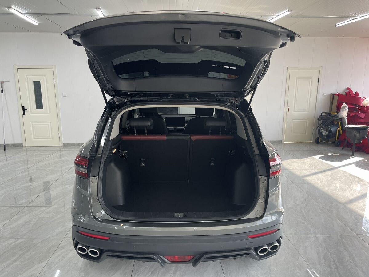 Geely Coolray 2021 - фото автомобиля