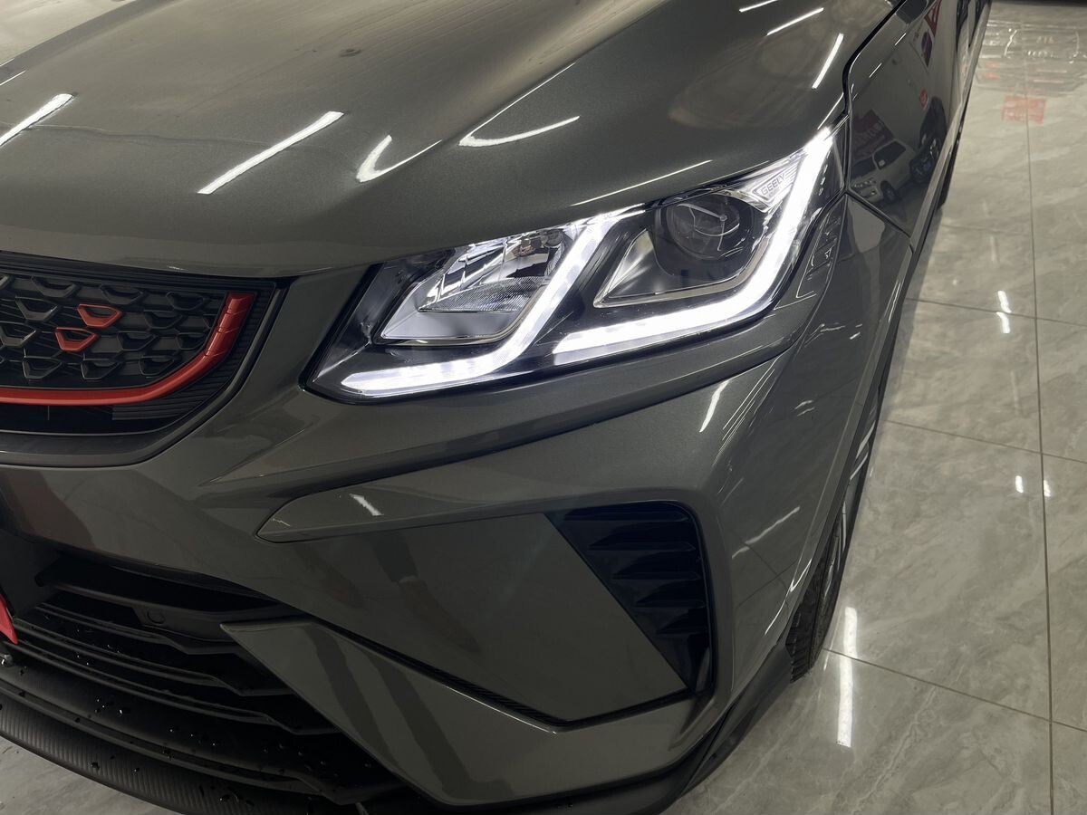 Geely Coolray 2021 - фото автомобиля