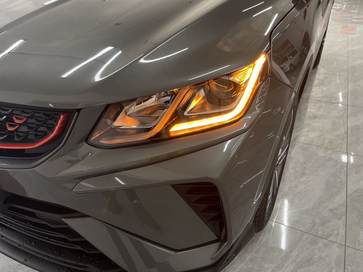 Geely Coolray 2021 - фото автомобиля