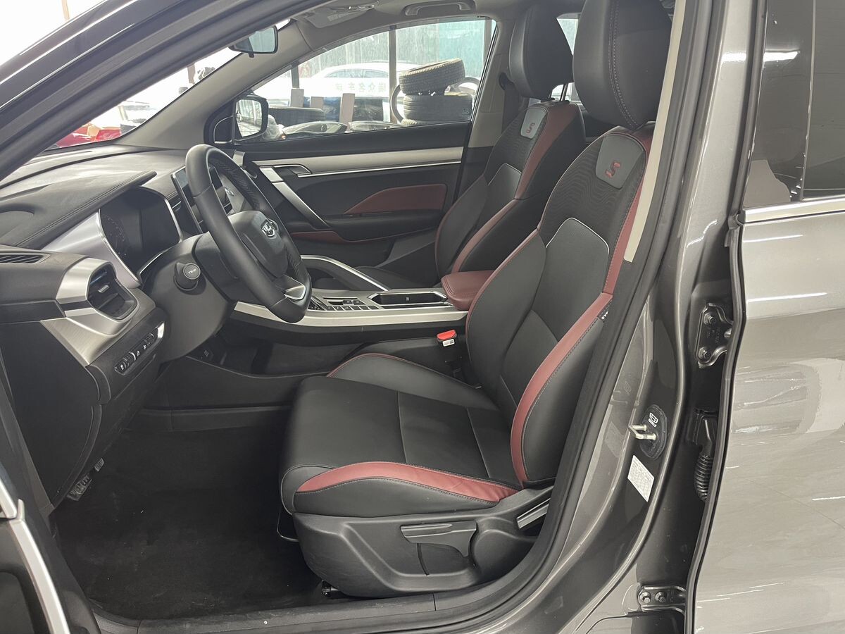 Geely Coolray 2021 - фото автомобиля