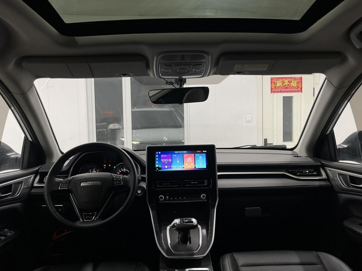 Haval M6 2023 - фото автомобиля