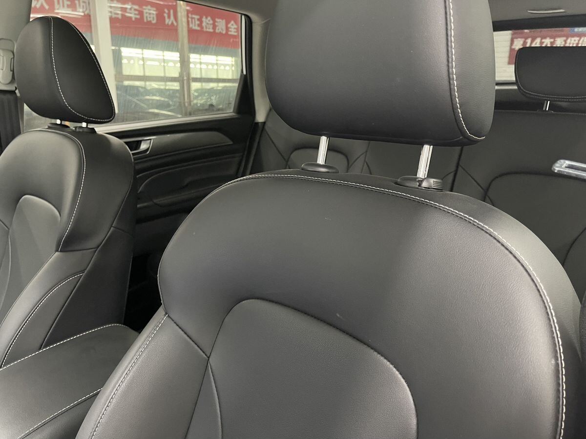 Haval M6 2023 - фото автомобиля