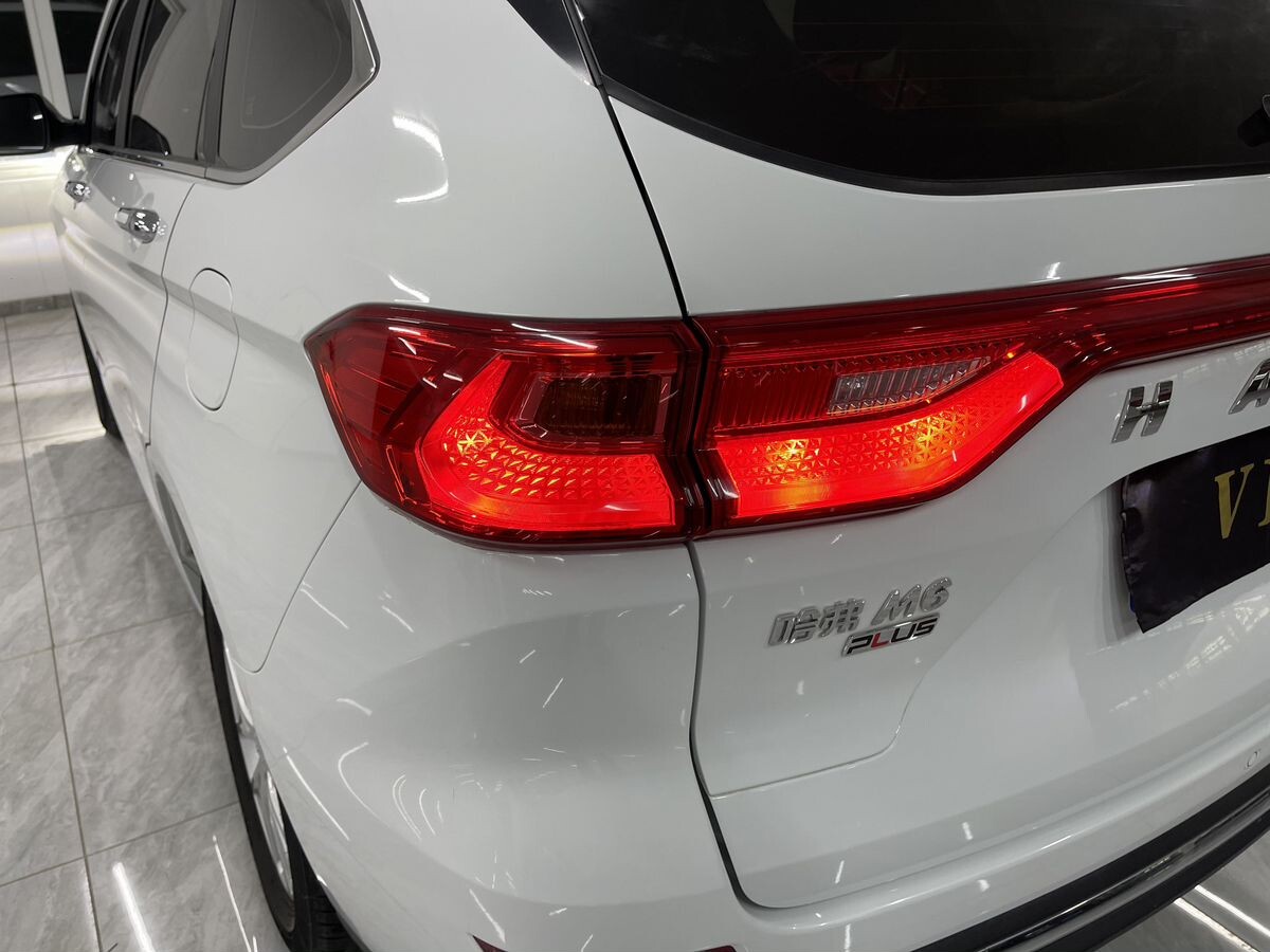 Haval M6 2023 - фото автомобиля