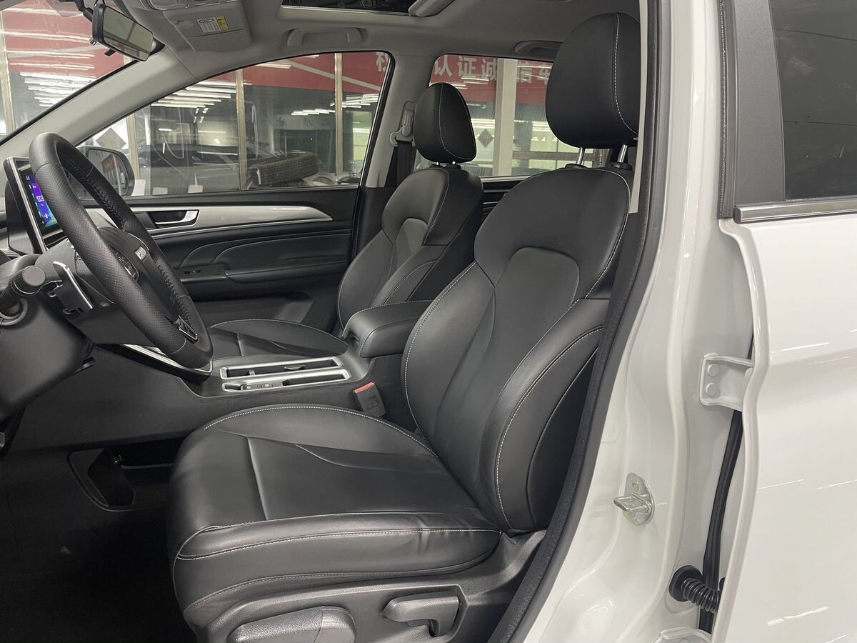 Haval M6 2023 - фото автомобиля