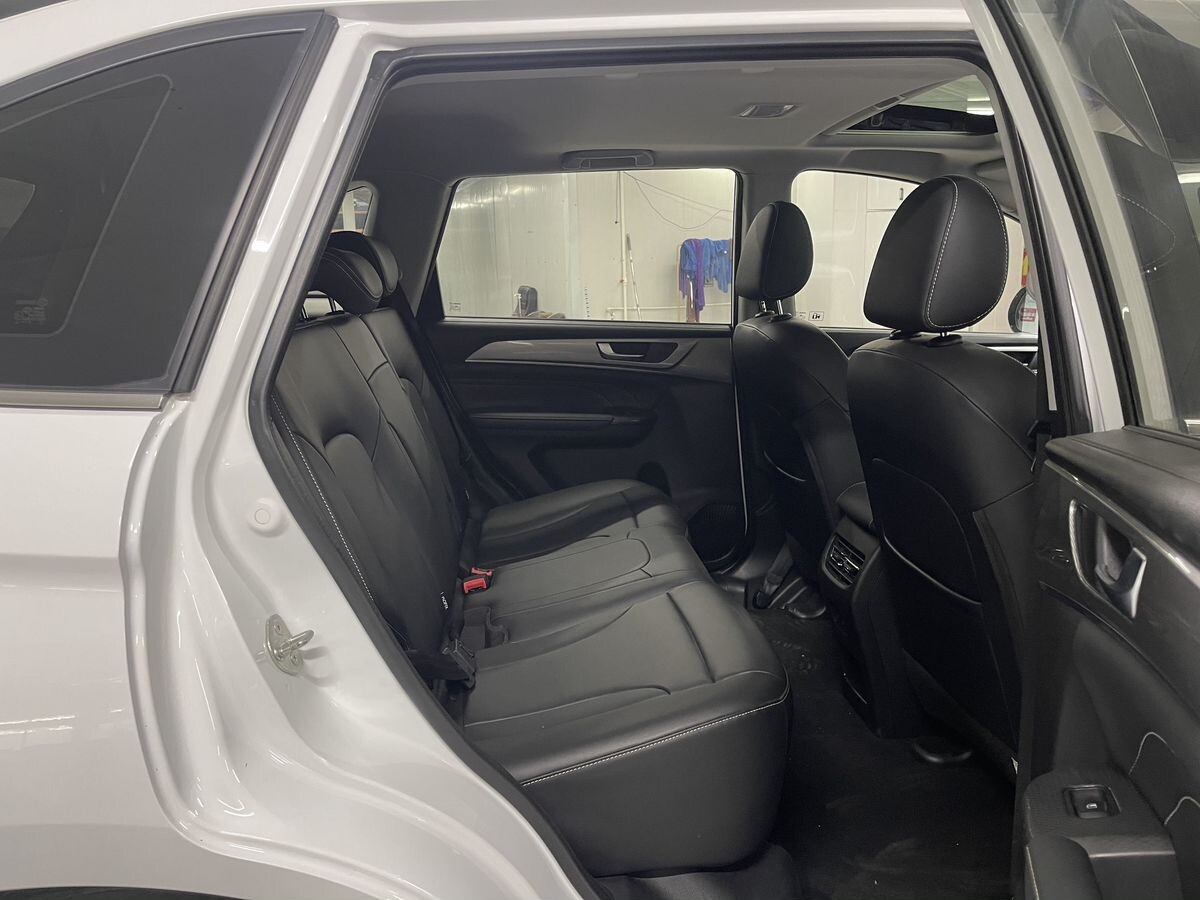 Haval M6 2023 - фото автомобиля