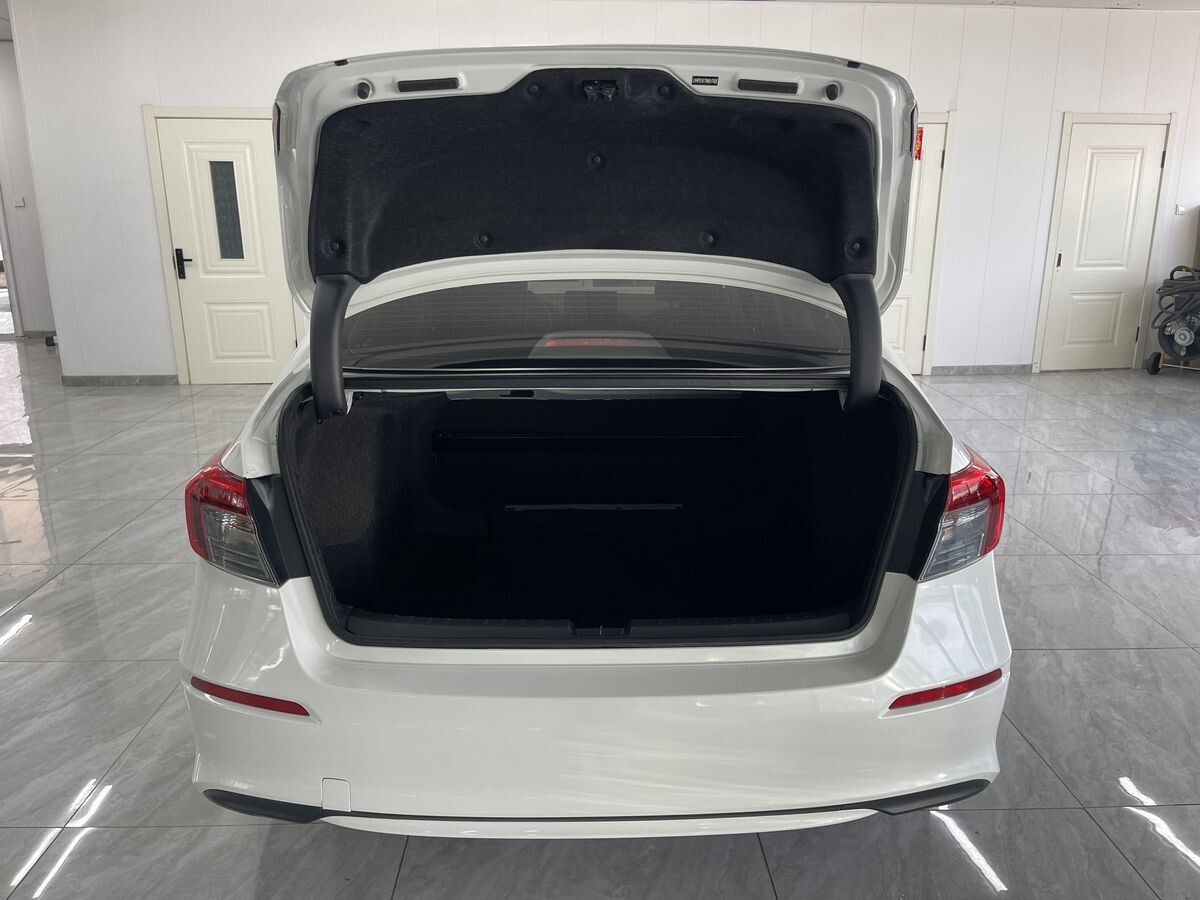 Honda Civic 2021 - фото автомобиля