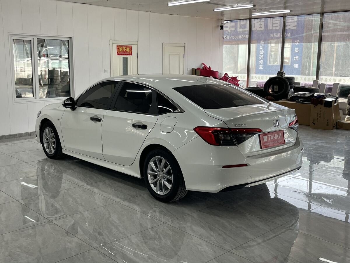 Honda Civic 2021 - фото автомобиля