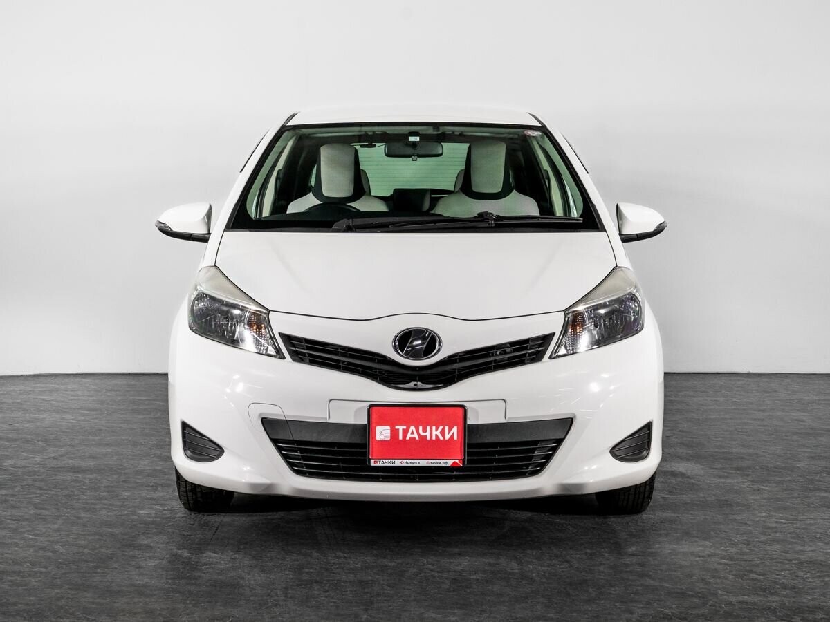 Toyota Vitz 2014 - фото автомобиля