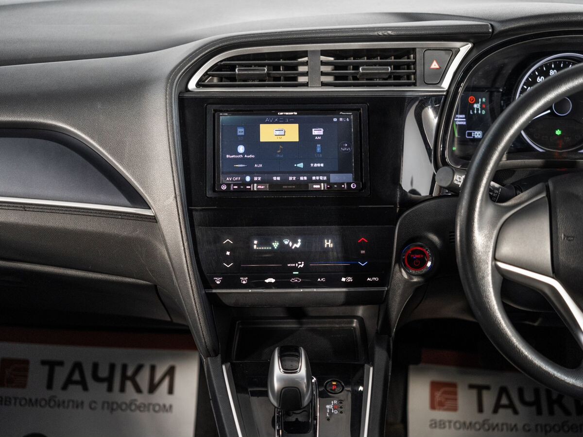 Honda Shuttle 2019 - фото автомобиля