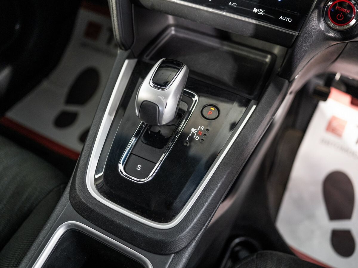 Honda Shuttle 2019 - фото автомобиля