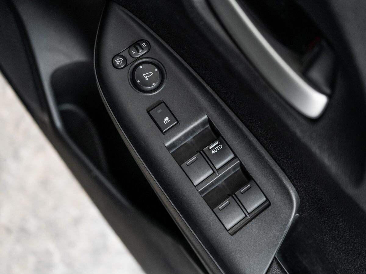 Honda Shuttle 2019 - фото автомобиля