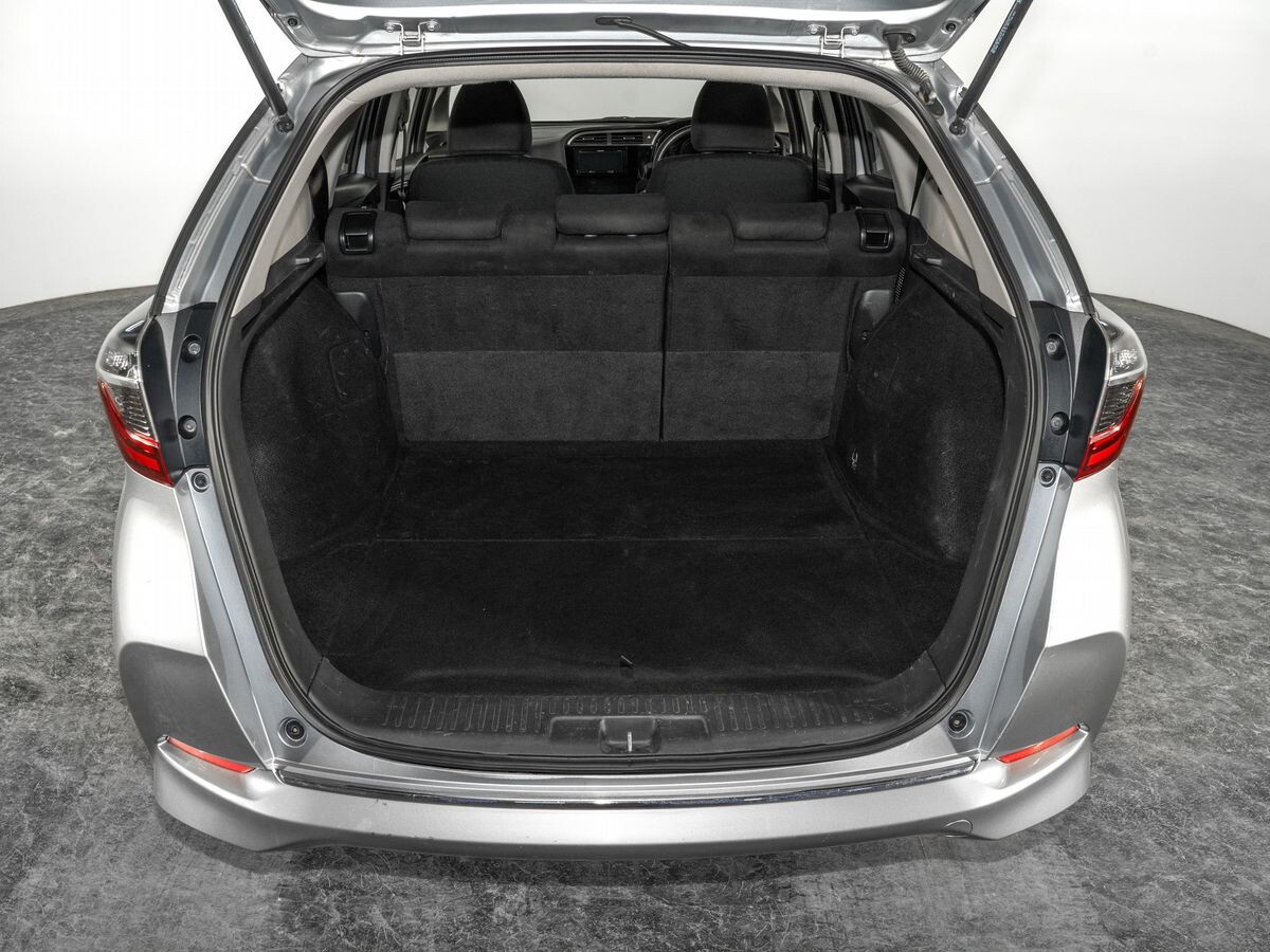 Honda Shuttle 2019 - фото автомобиля