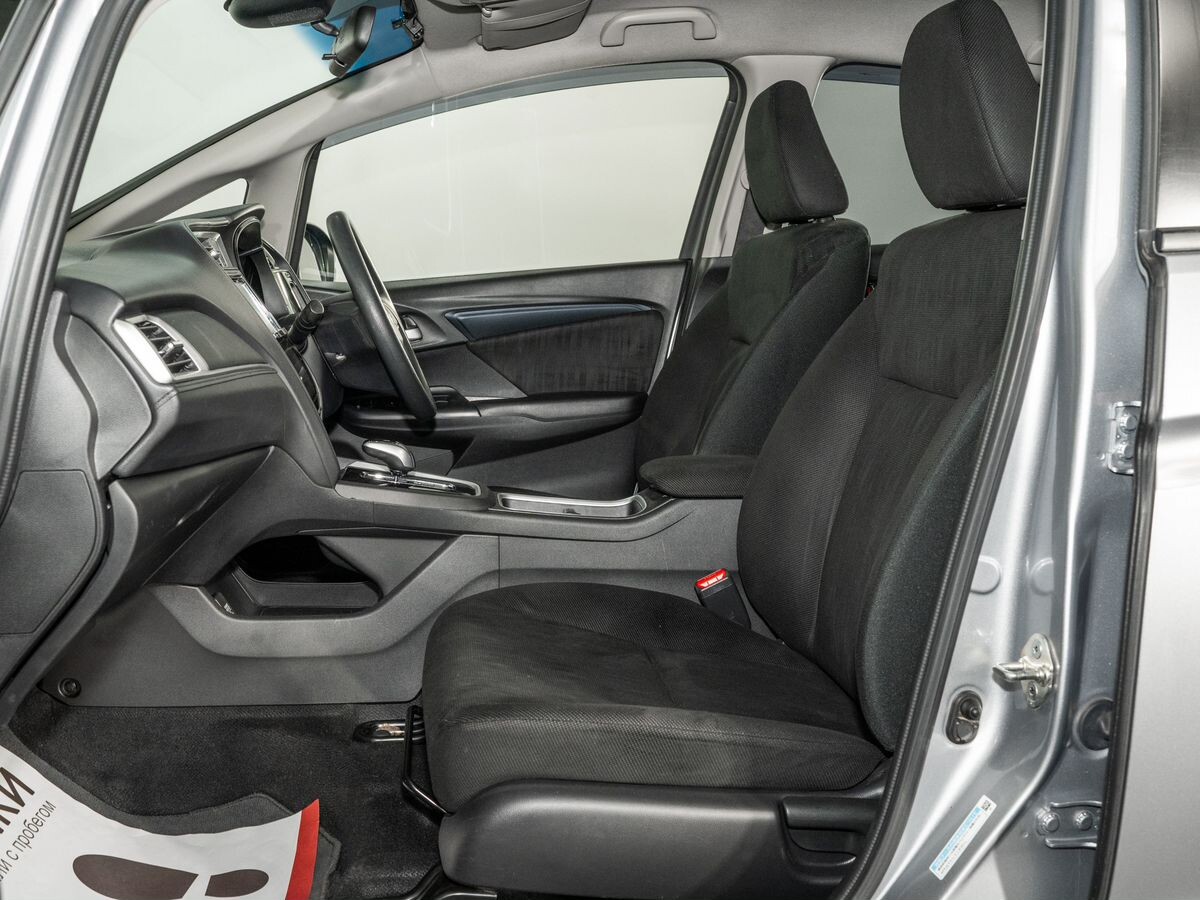 Honda Shuttle 2019 - фото автомобиля