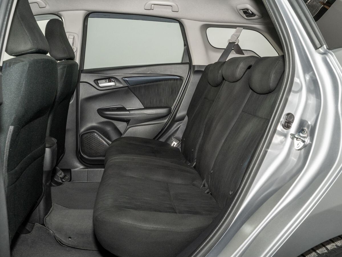 Honda Shuttle 2019 - фото автомобиля