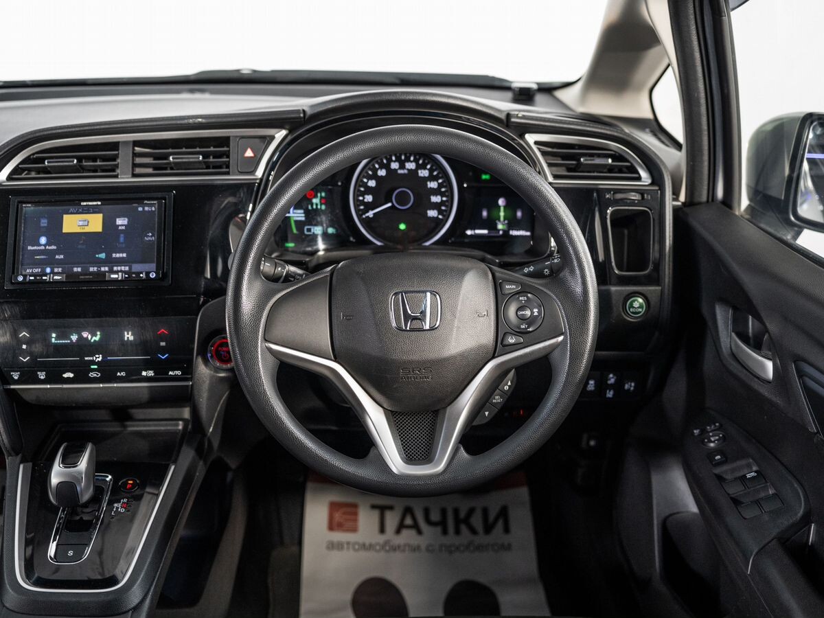 Honda Shuttle 2019 - фото автомобиля