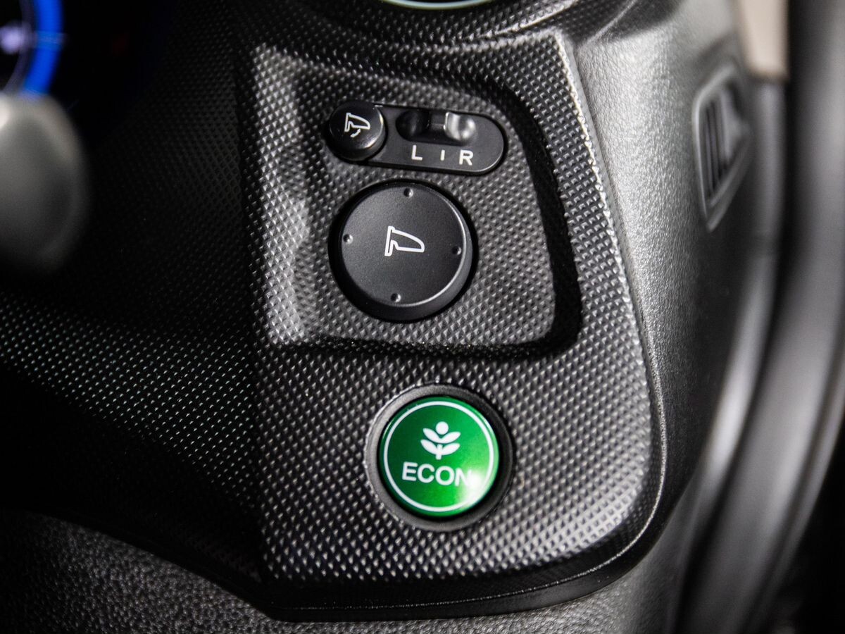 Honda Insight 2010 - фото автомобиля