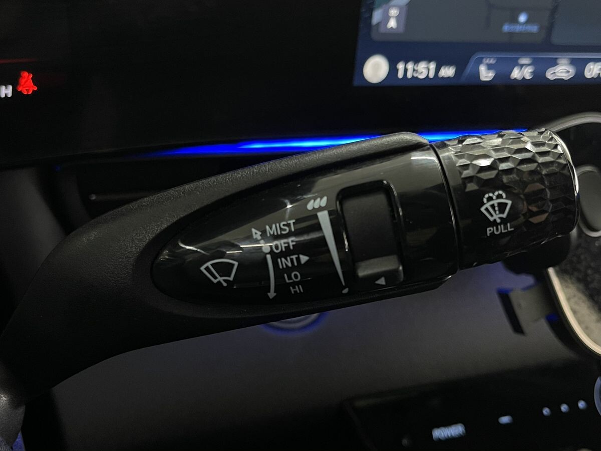 Hyundai Elantra 2022 - фото автомобиля