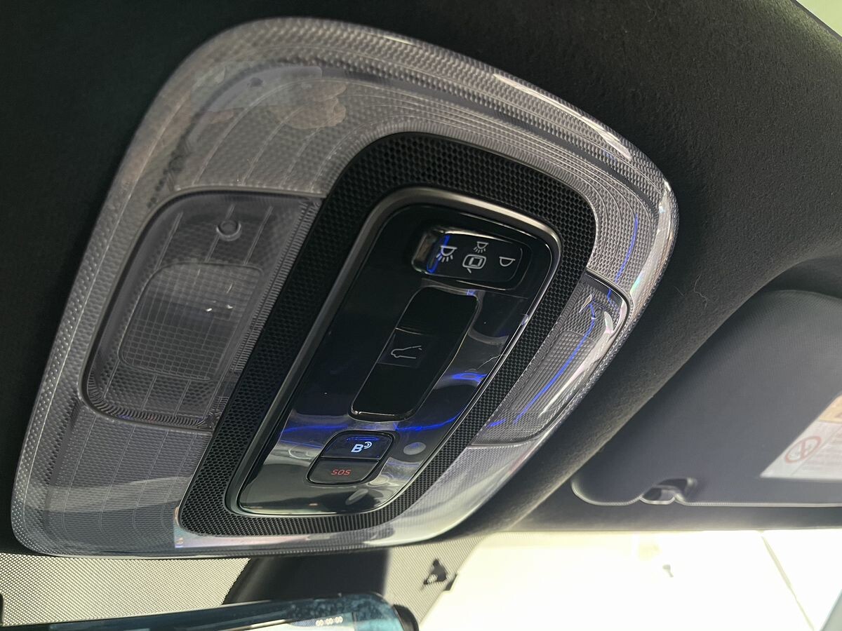 Hyundai Elantra 2022 - фото автомобиля