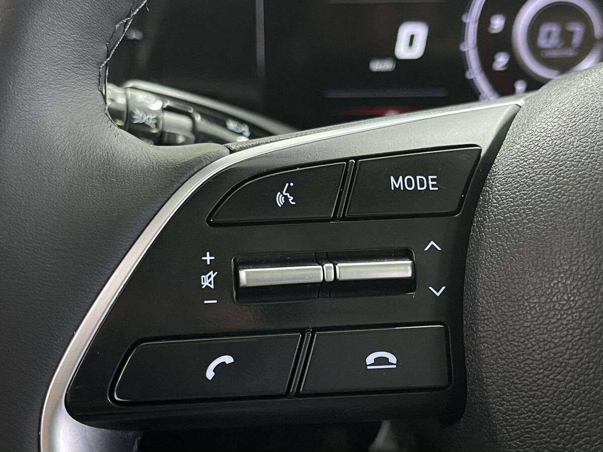 Hyundai Elantra 2021 - фото автомобиля