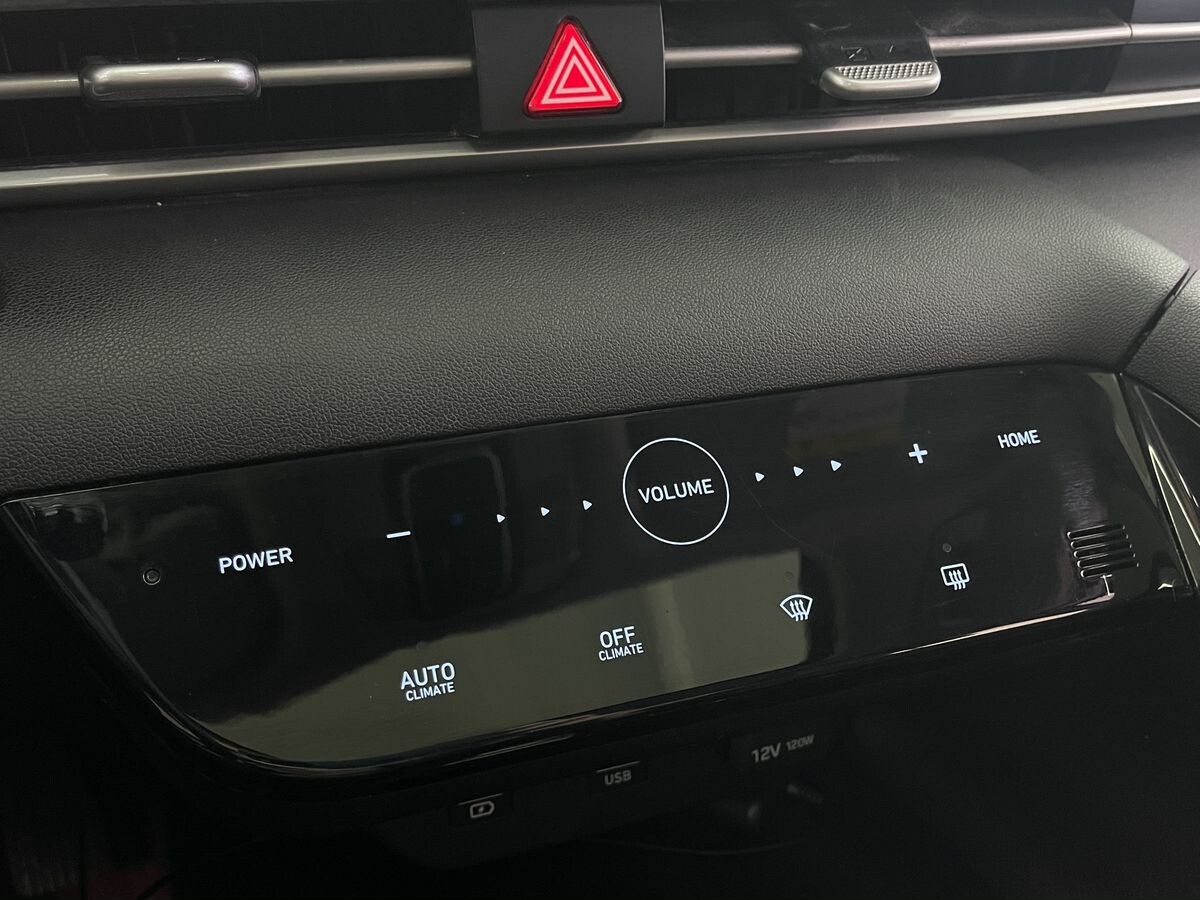 Hyundai Elantra 2021 - фото автомобиля