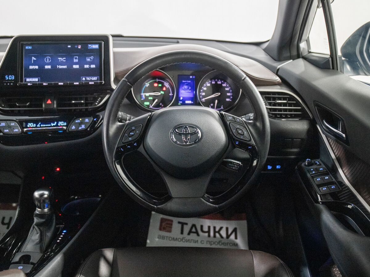 Toyota C-HR 2017 - фото автомобиля