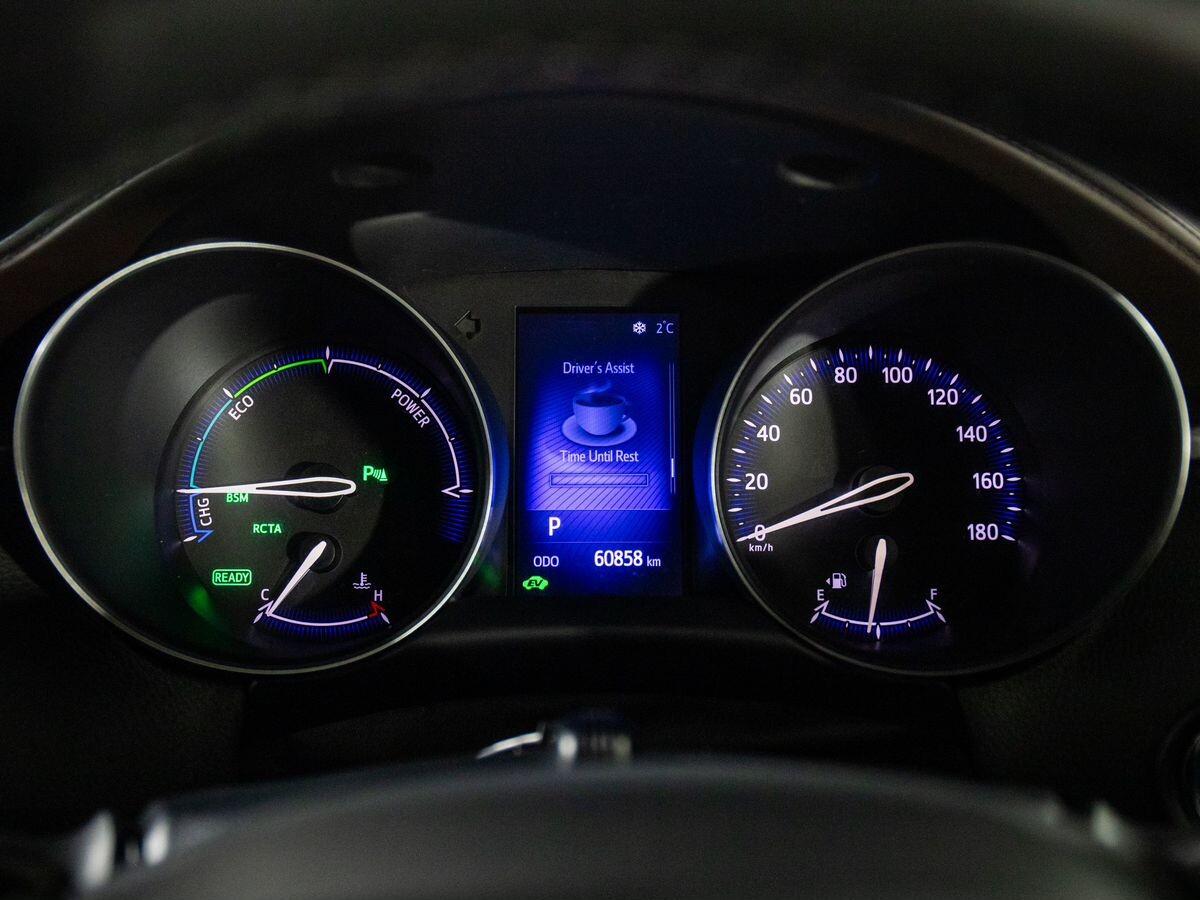 Toyota C-HR 2017 - фото автомобиля