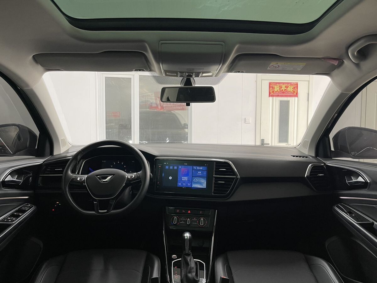 Jetta VS5 2022 - фото автомобиля