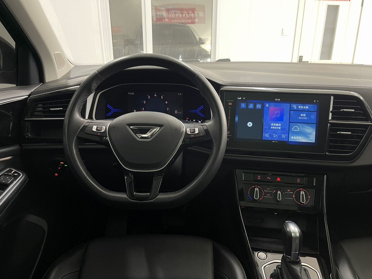 Jetta VS5 2022 - фото автомобиля