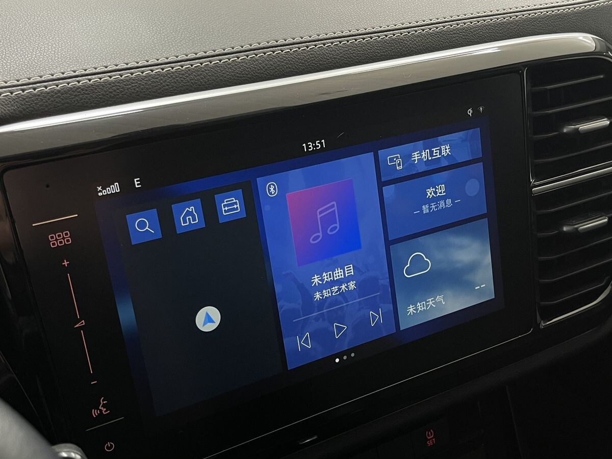 Jetta VS5 2022 - фото автомобиля