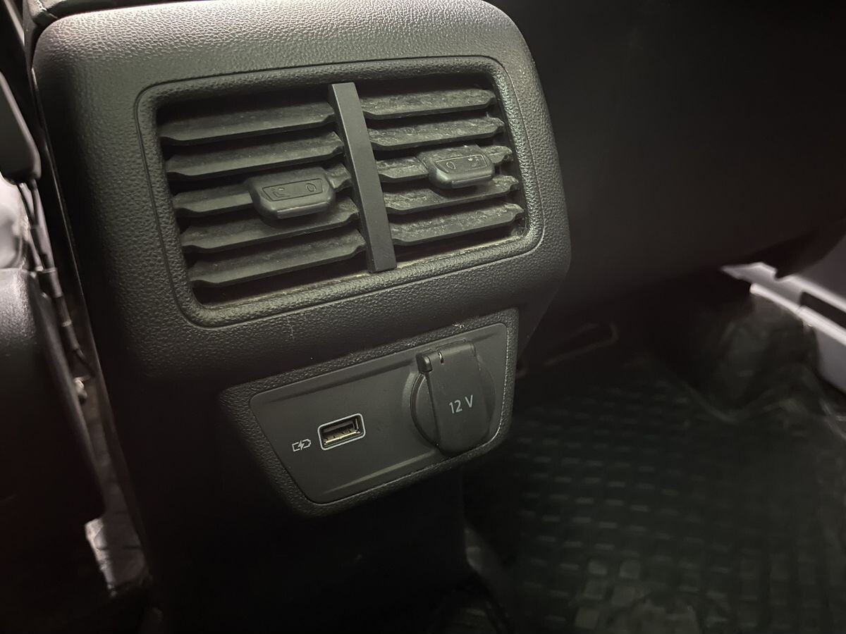 Jetta VS5 2022 - фото автомобиля