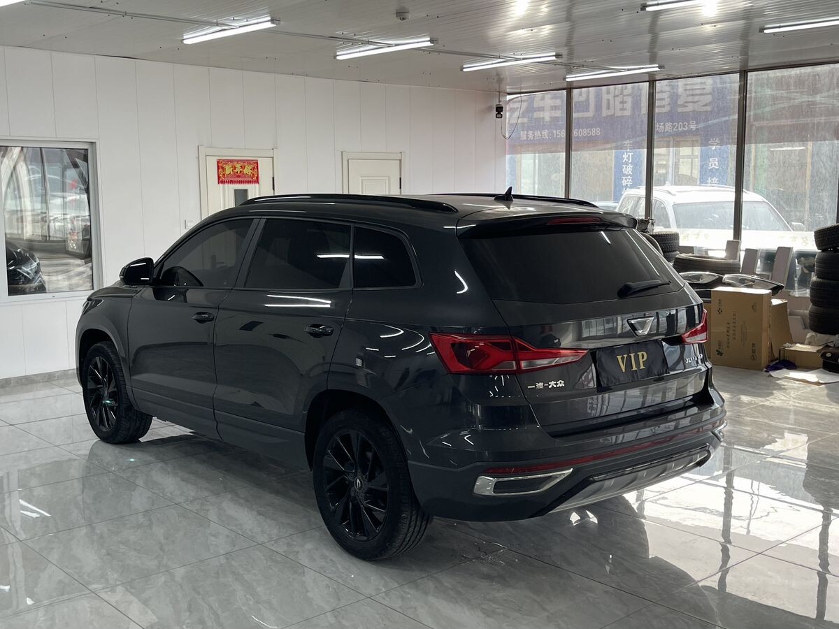 Jetta VS5 2022 - фото автомобиля