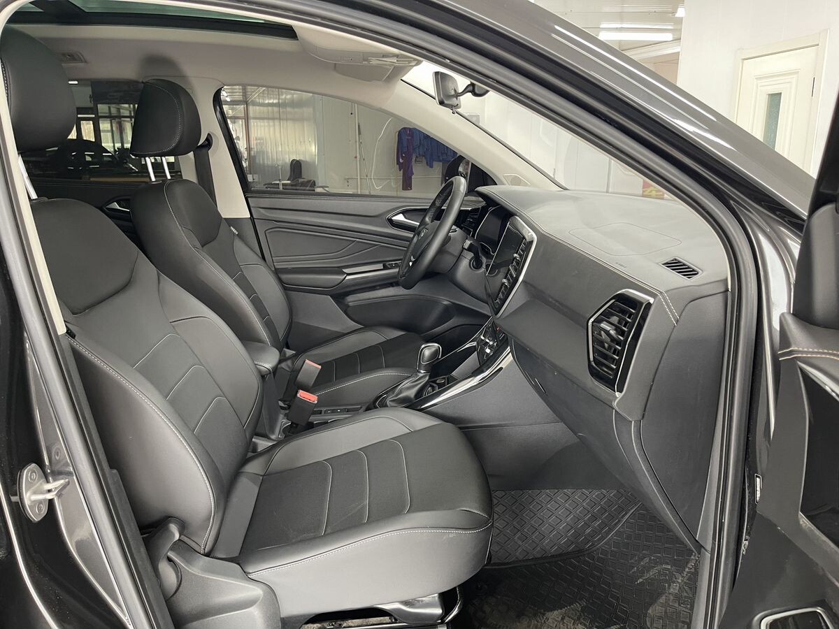 Jetta VS5 2022 - фото автомобиля