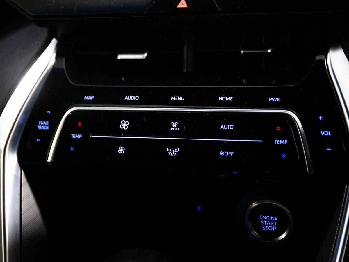 Toyota Harrier 2020 - фото автомобиля