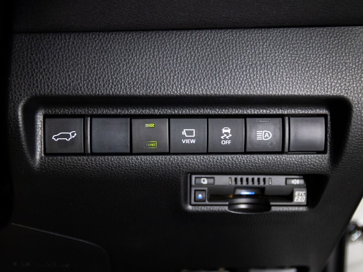 Toyota Harrier 2020 - фото автомобиля