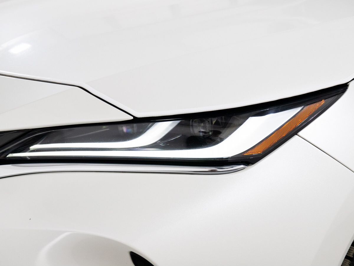 Toyota Harrier 2020 - фото автомобиля