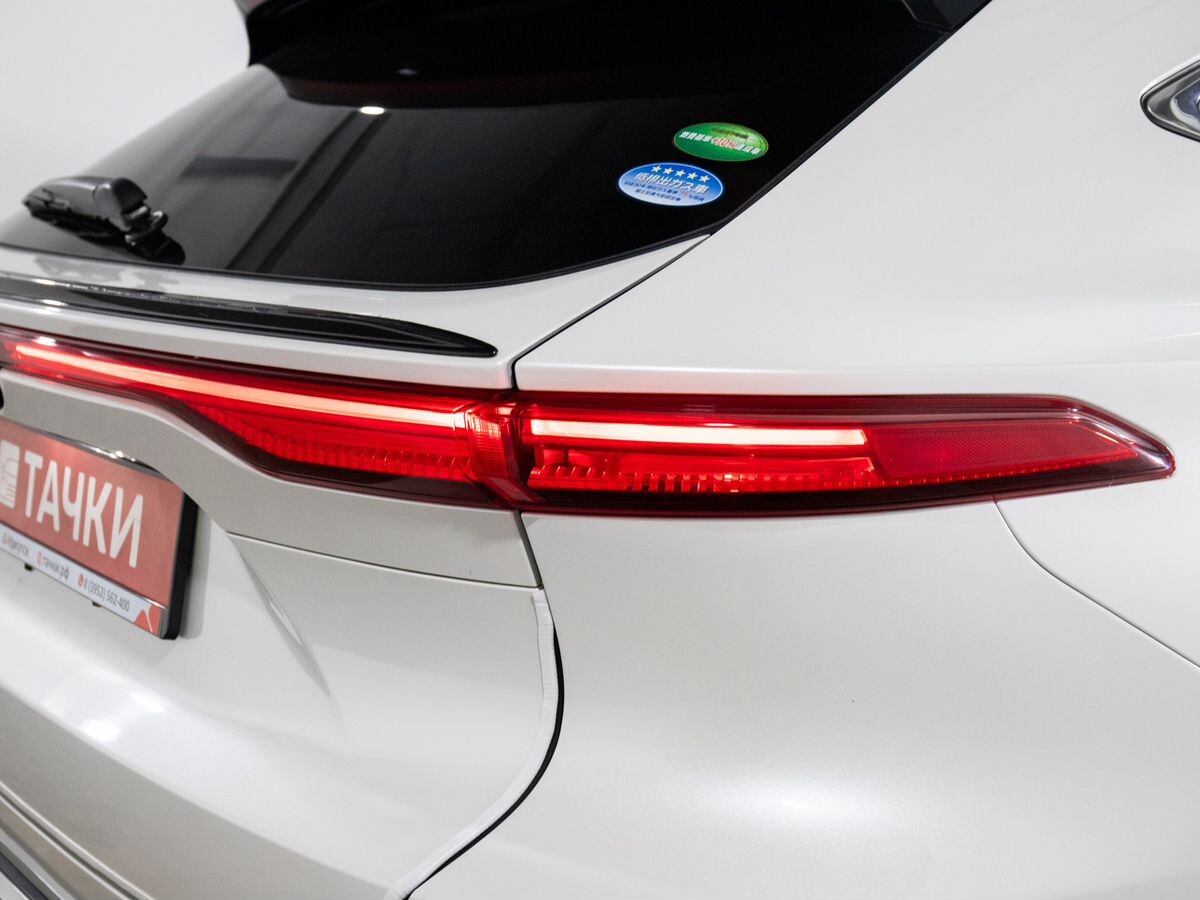 Toyota Harrier 2020 - фото автомобиля