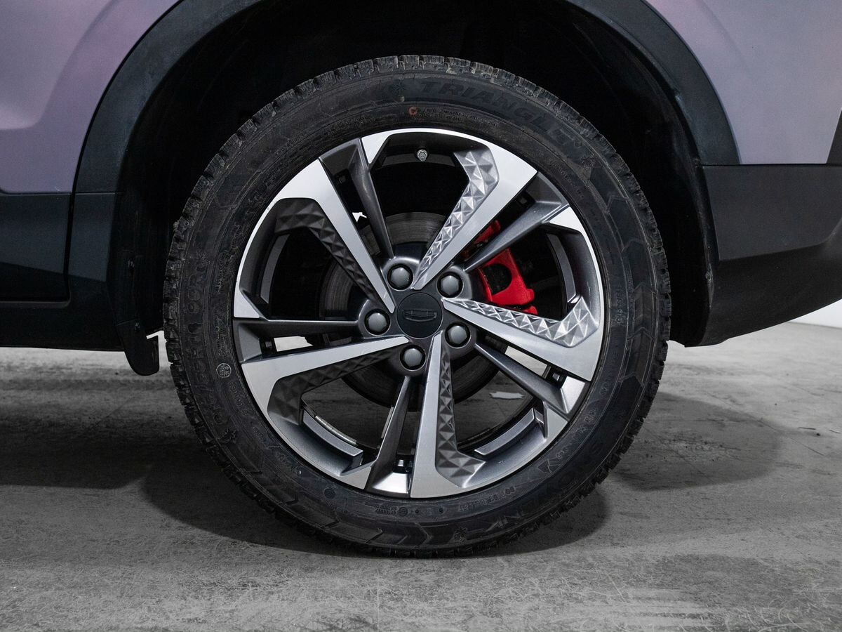 Geely Coolray 2023 - фото автомобиля