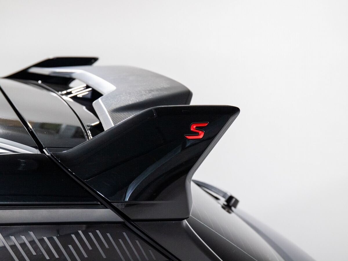 Geely Coolray 2023 - фото автомобиля