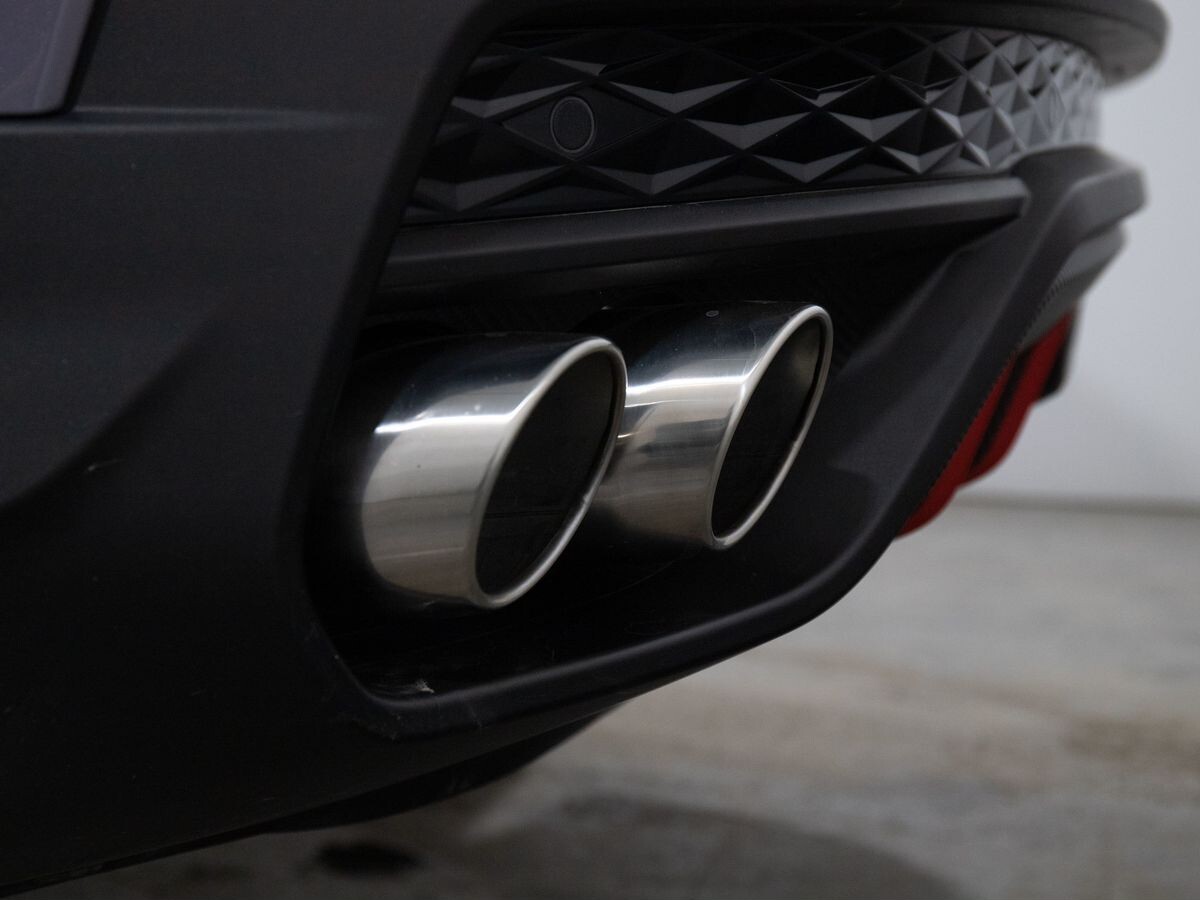 Geely Coolray 2023 - фото автомобиля