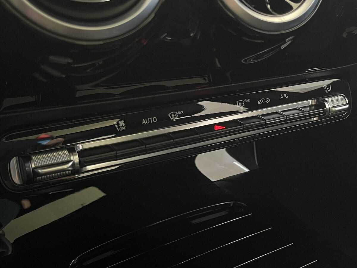 Mercedes-Benz A-Класс 2021 - фото автомобиля