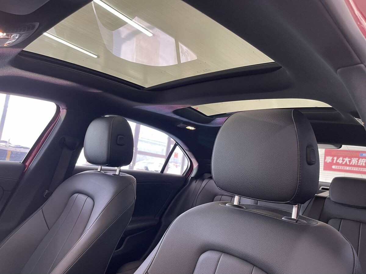 Mercedes-Benz A-Class 2021 - фото автомобиля