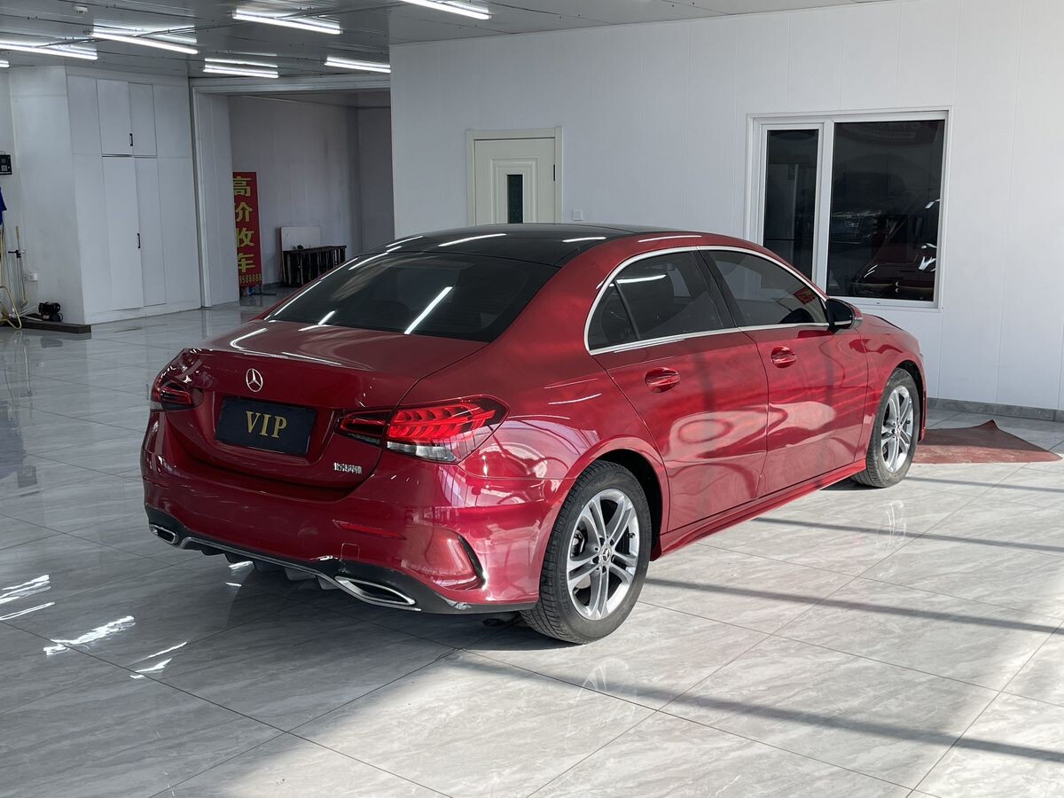 Mercedes-Benz A-Класс 2021 - фото автомобиля