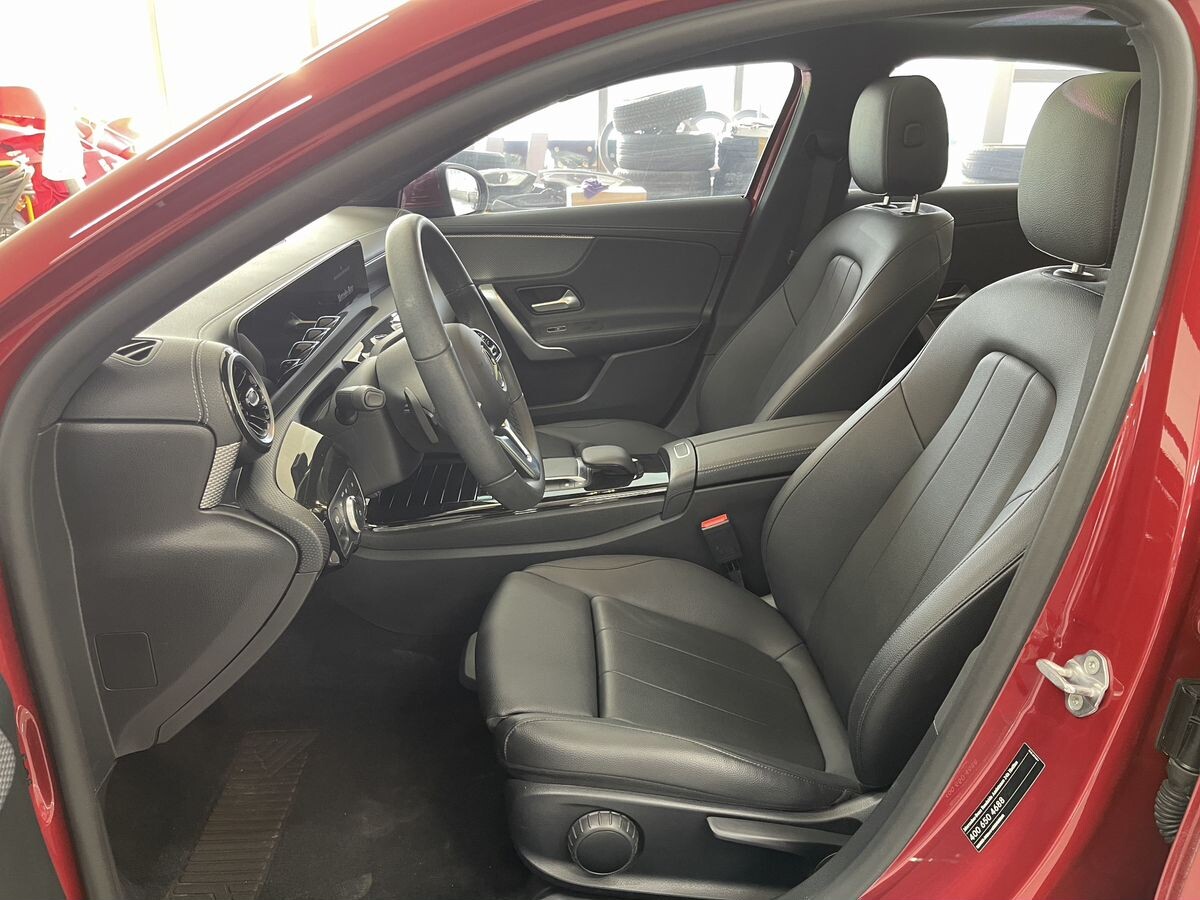 Mercedes-Benz A-Класс 2021 - фото автомобиля