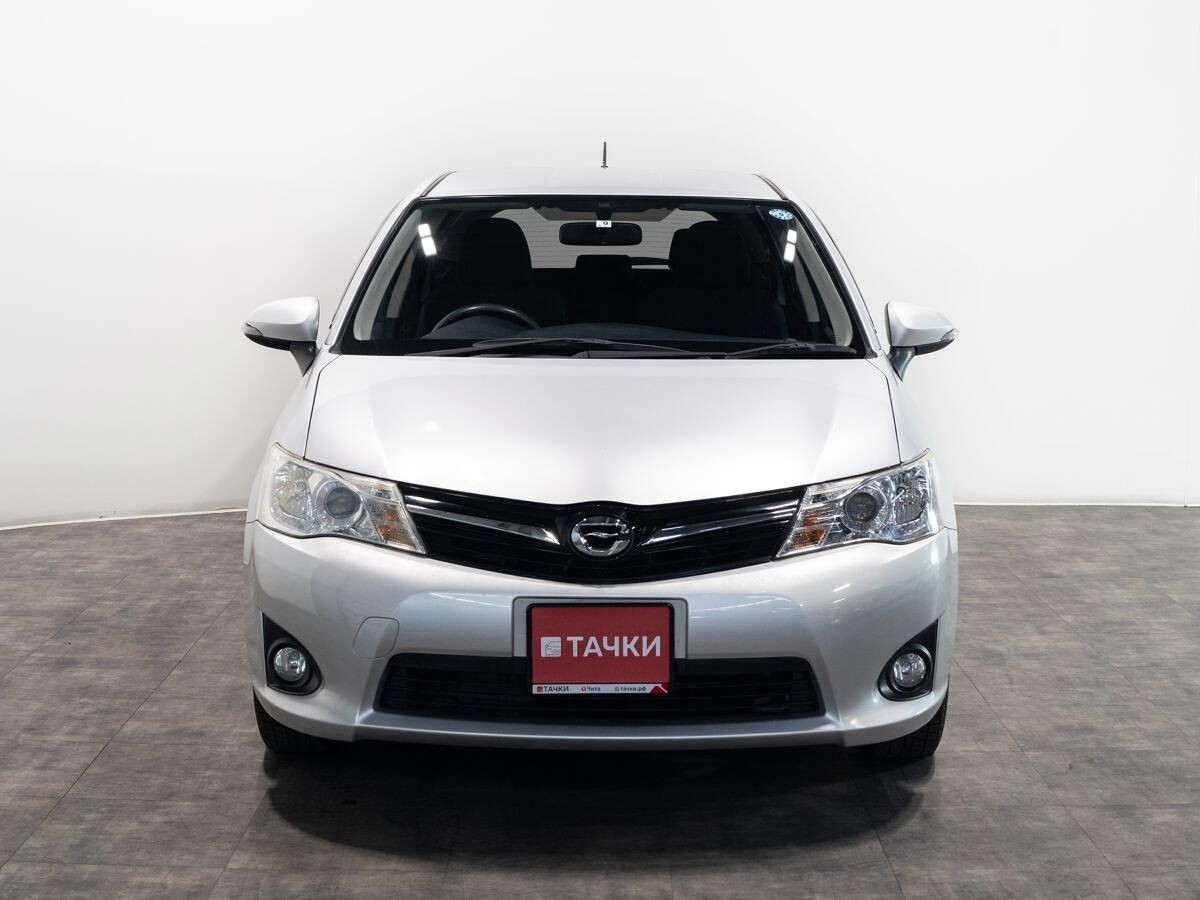 Toyota Corolla 2013 - фото автомобиля