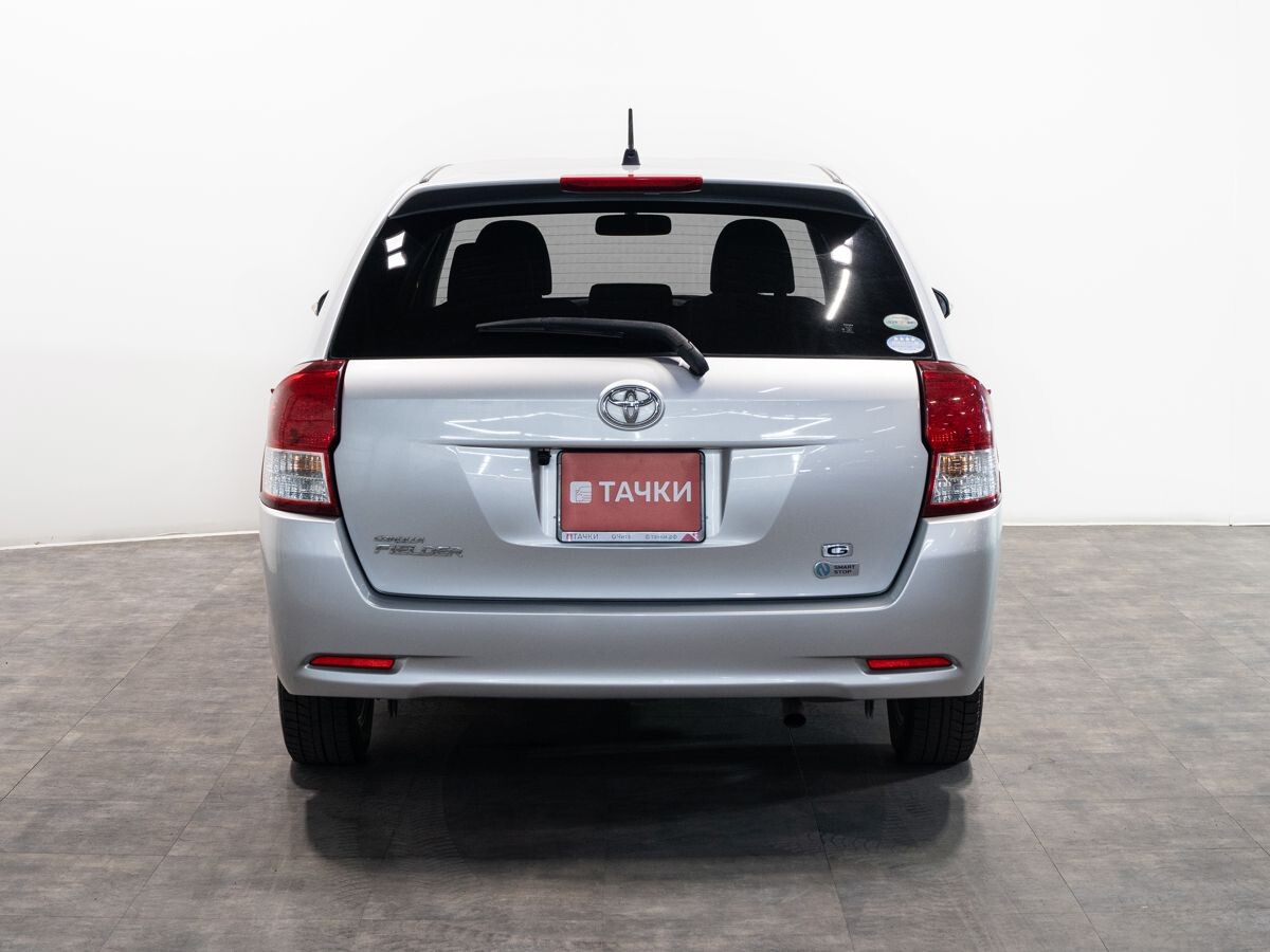 Toyota Corolla 2013 - фото автомобиля