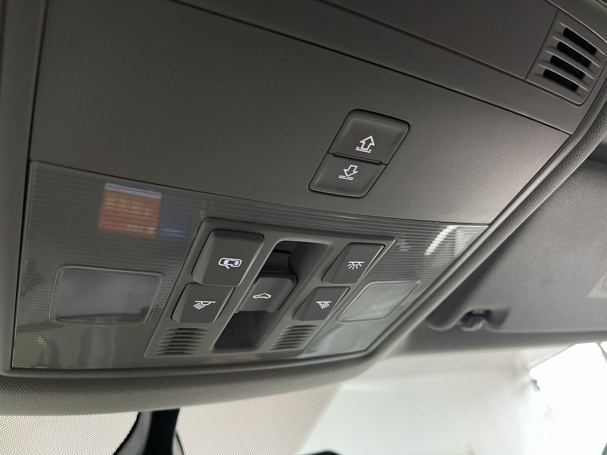 Skoda Karoq 2023 - фото автомобиля