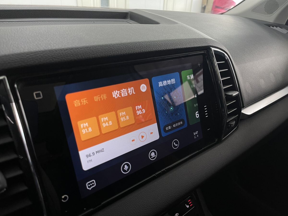 Skoda Karoq 2023 - фото автомобиля